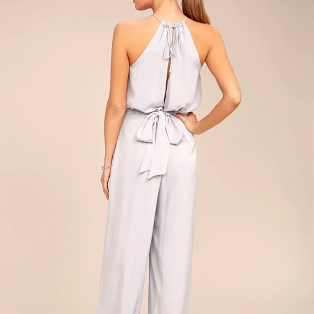 Lulu’s NWT Dance With You Light Grey Jumpsuit 🔥 Highly rated and sold out! - Picture 3 of 12